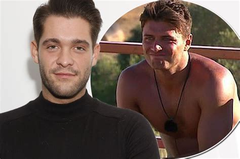 Love Islands Jonny Mitchell Received Frantic Call From Show After Mike