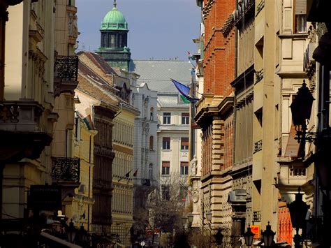 Улица Ваци (Будапешт) - самая подробная информация с фото