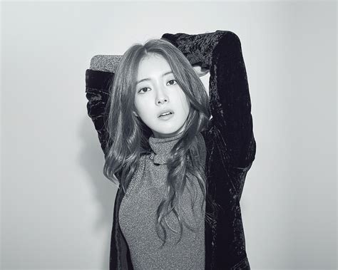 Hp16 Girl Bw Leeseyoung Actress Kpop Korean Wallpaper