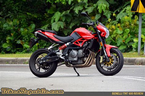 Performansı güç ve tork verilerinde gösterilmektedir. Benelli Bike Tnt 25