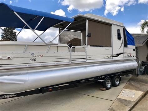 Sun Tracker Party Hut 30 2006 For Sale For 599 Boats From
