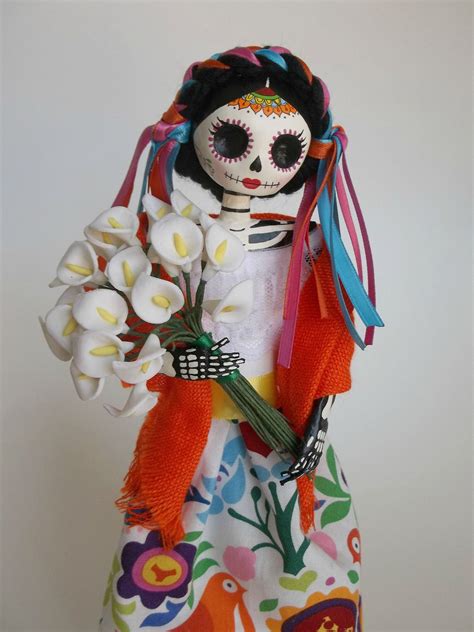 Catrina De Papel Mache Mexican Day Of The Dead Doll