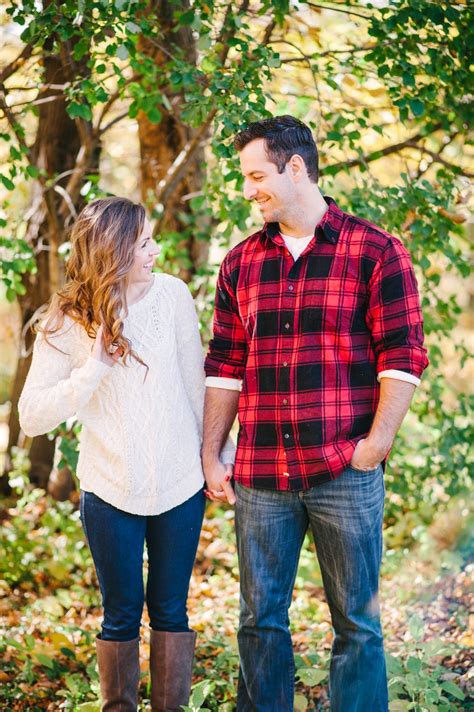 20 Latest Casual Fall Engagement Photo Outfits Strike Dear Mistresss