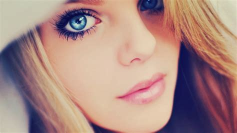 صاحبة اجمل عيون زرقاء في العالم صور بنات حلوين بالعيون الزرقاء