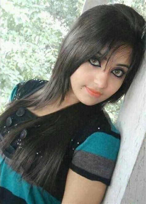 Pin By Khalid Mahmood On Sana Ansari Desi Girl Selfie Girl Girl Calling