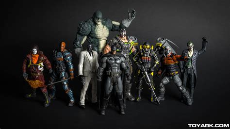 Developed by wb games montréal, the game features an expanded gotham city and introduces an original prequel storyline set several years before the events of batman: DC Collectibles Arkham Origins Highlights Photo Shoot ...