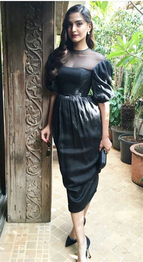 Sonam Kapoor Wearing Black Dress With Puffed Sleeves By Ulyana