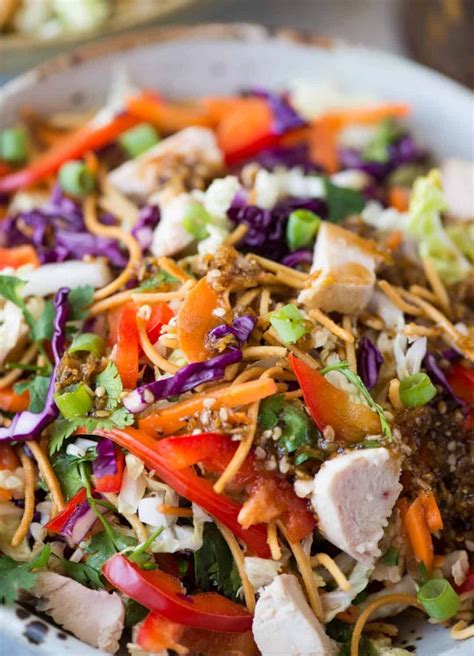 This Chinese Chicken Salad With Chicken Crunchy Vegetables Crispy