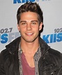 Picture of Dean Geyer