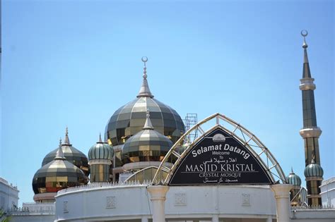 It official opened in 2008 and has since become the city's most famous attraction, with its modern architecture based on moorish and gothic designs. Diari Si Ketam Batu: KeMBaRa LiBuR KoTa BHaRu - KuaLa ...