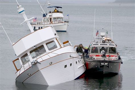 Three Rescued From Sinking Boat In Port Townsend Bay Peninsula Daily News