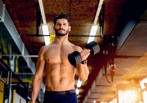 Minumlah air putih secukupnya setiap 2jam. Cara Menurunkan Berat Badan Sambil Meningkatkan Massa Otot ...