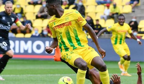 Kolo muani had impressed throughout what became a breakout season in 2020/21, playing in a range of roles across the attack for four different . FC Nantes. Randal Kolo Muani, enfin à la hauteur des ...