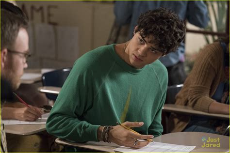 Full Sized Photo Of The Fosters Invisible Stills Brandon Grace Focus