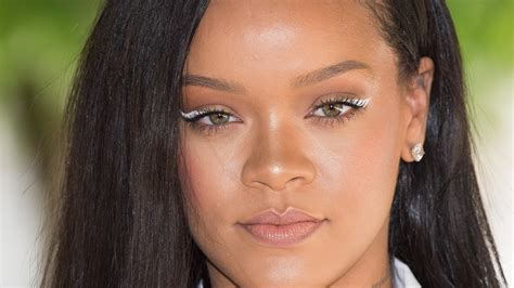 Rihanna Anuncia Fenty Skin Su Esperada Línea De Productos Para La Piel