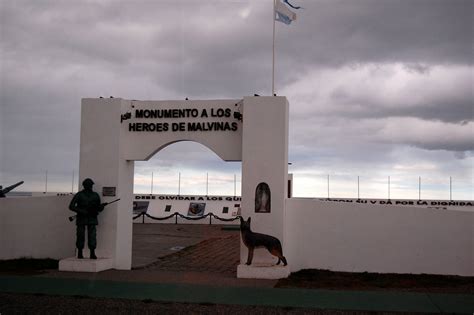 Monumento A Los Caidos Malvinas Argentinas Río Grande