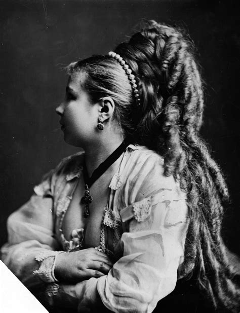 Long Hair Victorian Style Vintage Photographs That Prove Victorian Women Never Cut Their