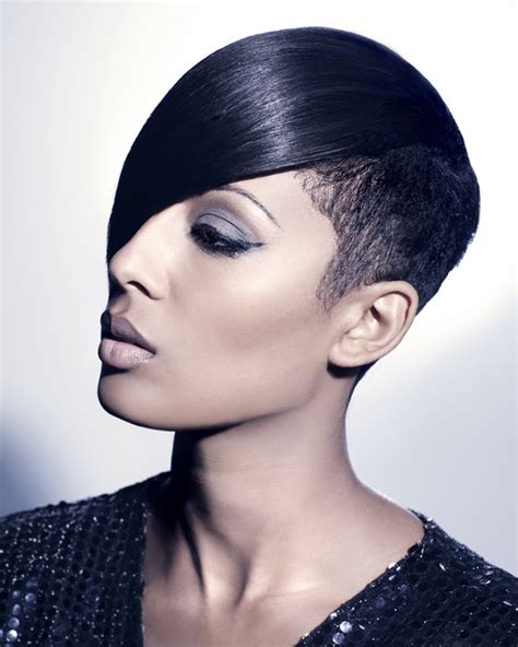 So, do you have short hair or maybe medium hair? 2018 African American Short Hairstyles For Black Women