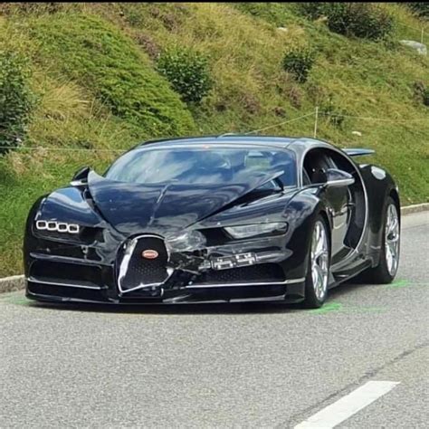 Just Painful Bugatti Chiron Crashes Into Porsche 911 In Switzerland