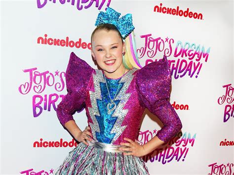 Jojo Siwa Speaks Out After Music Video Sparks Blackface Accusations