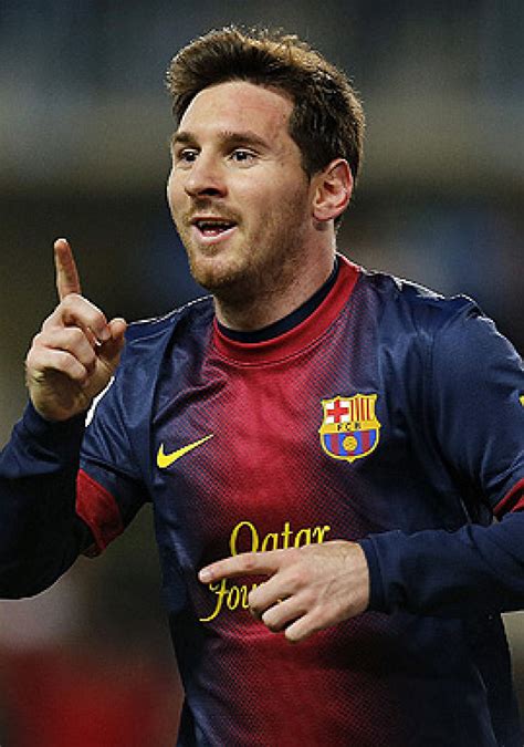 Since more than 10 years he is on top of the world. Un monstruo llamado Leo Messi: 202 goles en Liga y 11 ...
