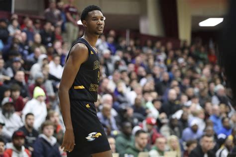 He played for the compton magic in the spring and summer seasons. The Evan Mobley folklore is starting to grow at USC ...