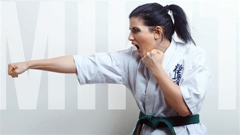 3 Basic Karate Punches Step By Step Guide The Karate Blog