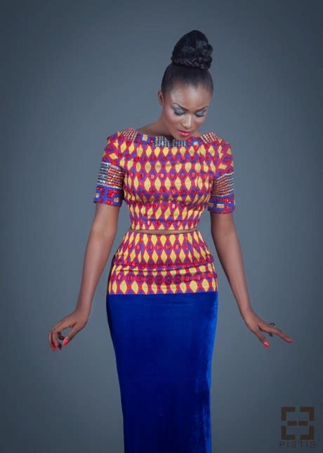 Maybe you would like to learn more about one of these? Robe pagne avec dentelle