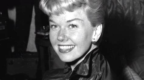 Legendary Actress And Singer Doris Day Dead At 97 Youtube