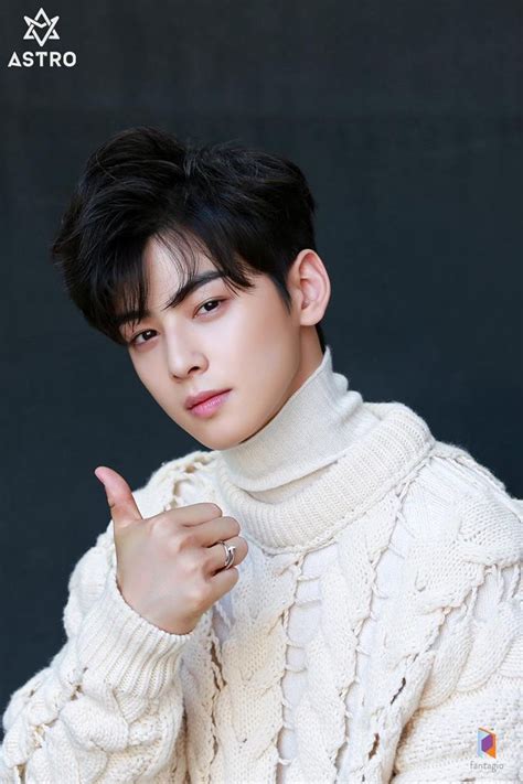 Tercatat cha eun woo telah bermain dalam 6 drama korea lho, girls! 차은우¡Lleno de cosas para ver en otoño! ★ & # 39; Cha Eun-woo Foto & # 39; Bazar ... - Cha Eun ...