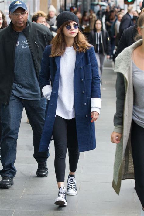 Selena Gomez Out In Australia August 2016 Outfits With