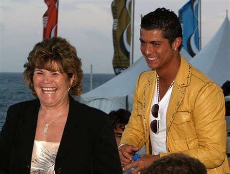 Ronaldo Mother Cristiano Ronaldo Photo 13464878 Fanpop