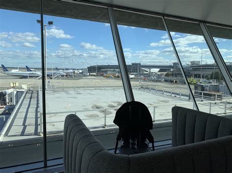 Review Priority Pass Lounge New York Jfk Terminal 7 Alaska Airlines