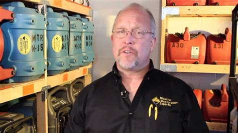 Two mold killing detergents are oxiclean and clorox. Does Chlorine Bleach Kill Mold? | Mold remediation, Mold ...