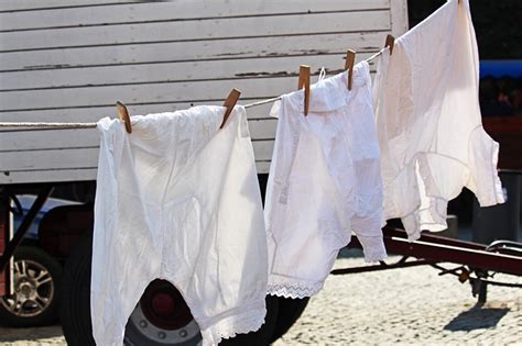 Learn how to wash colored laundry in this free video on cleaning clothes. Do You Wash Whites In Hot Or Cold Water? At What ...