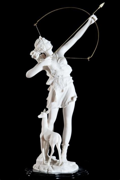 Artemis Goddess Of The Hunt Artemis Goddess Artemis Greek Gods