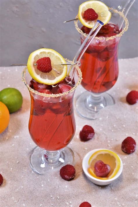 Mehr infos unter www.razzidenz.de und auf. Bacardi Razz mit Himbeeren