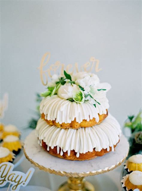 Wedding Cake Alternatives For The Couple Who Just Doesnt Like Cake Wedding Cake Alternatives