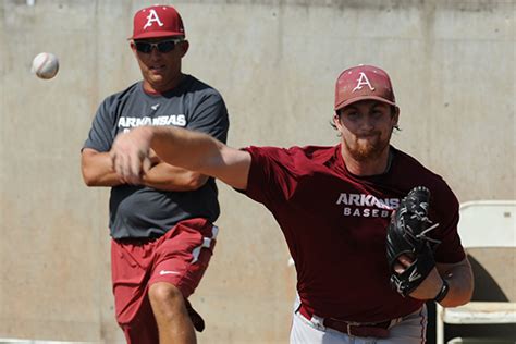 Wholehogsports Video How Wes Johnson Is Changing Arkansas Pitching