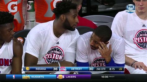 Pistons Players Enjoys Snacks On Bench Youtube