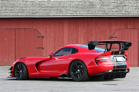 The 2016 Dodge Viper Acr Is Here And Its Downright Intimidating