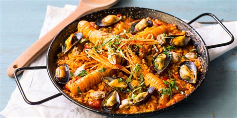 The meaning and symbolism of the word - «Paella»