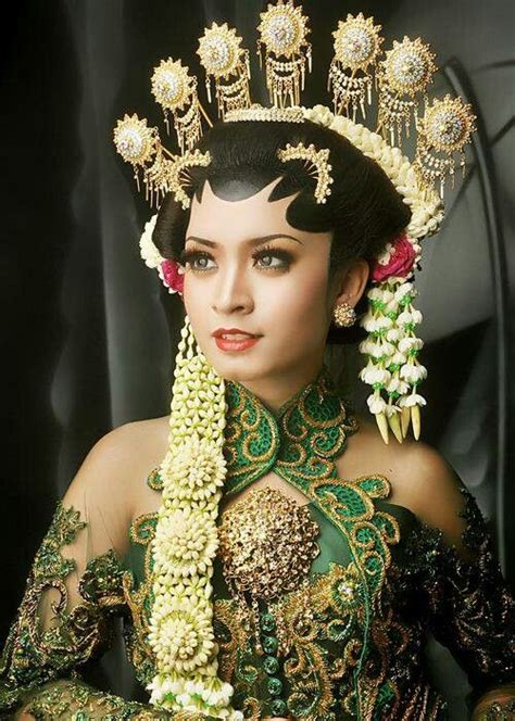 Pengantin Jawa Javanese Wedding Indonesian Wedding Beautiful People Most Beautiful Headdress