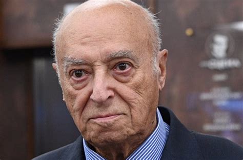 Также художник работал над лентами кольца альманзора,признать виновным, внимание! Умер актер Владимир Этуш