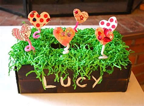 Heart shaped paper box for custom made with logo print china manufacturer. 25+ Creative Valentine Boxes