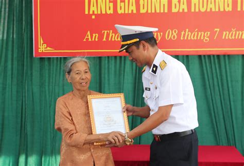 Chia sẻ với phóng viên về quyết định này, nghệ sĩ việt hương cho biết, sau anh hải không xin gì tôi hết. Lữ đoàn 679, Vùng 1: Khánh thành và bàn giao nhà tình ...
