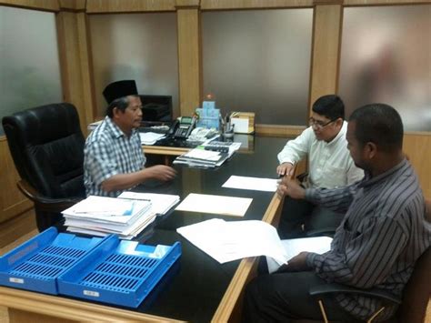 Timbus pisang di batas para anak ayam jantan betina. kedahlanie: Susulan Memo Bantahan Kes Perjumpaan ...