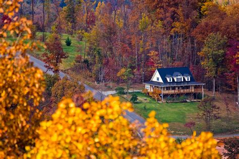 Take These 10 Country Roads In Tennessee For An