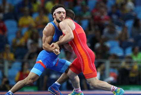 15 Olympic Wrestlers Who Deserve Your Male Gaze Olympic Wrestling