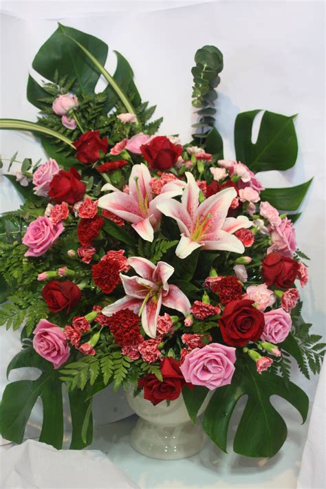 Pink Lilies Red And Pink Roses Red Carnation Spray Carnation My